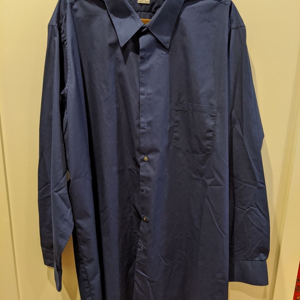 Men's Navy No Iron Button Down